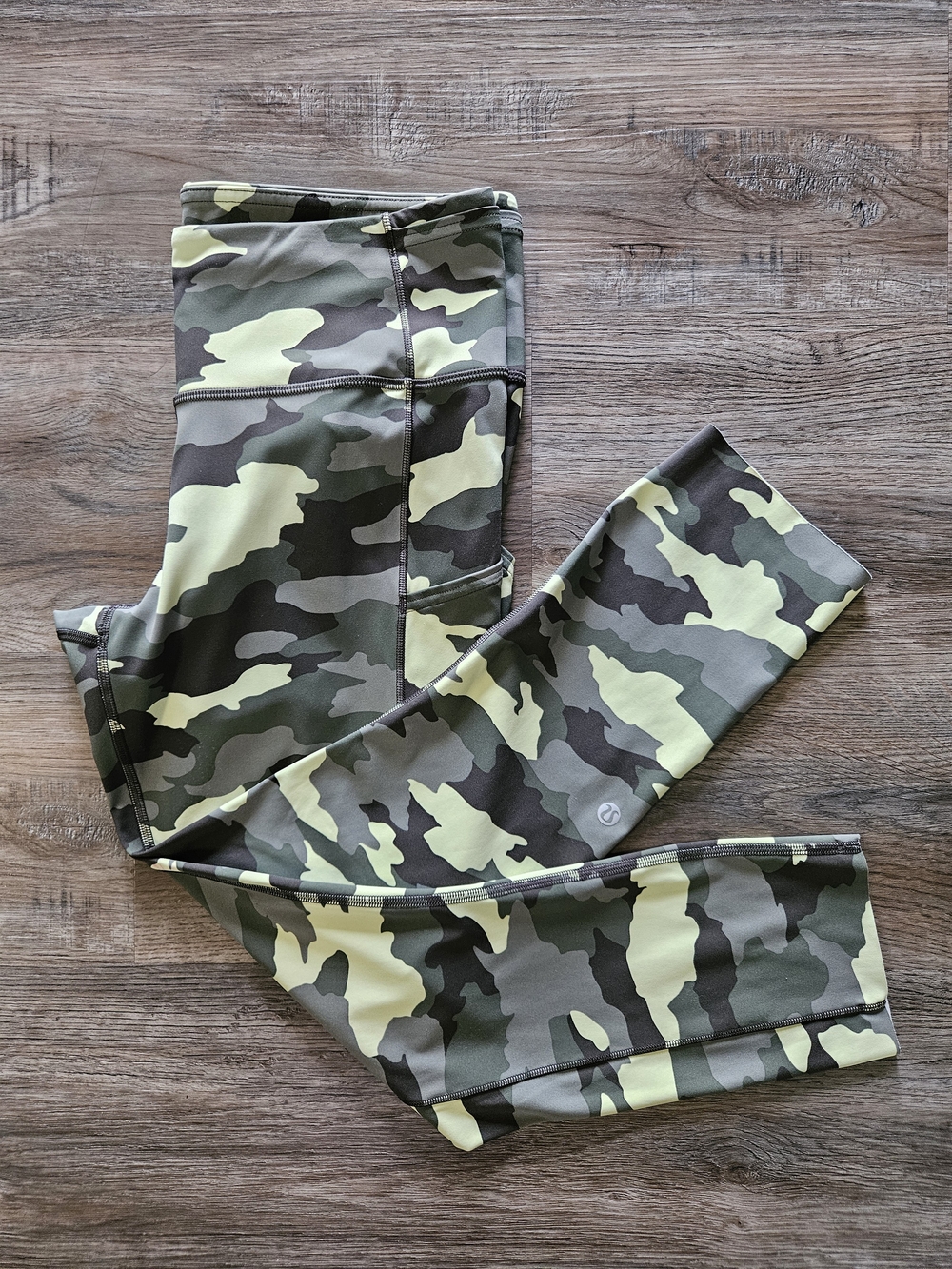 Lululemon Fast and Free High Rise Crop Heritage 365 Camo Crispin Green Leggings